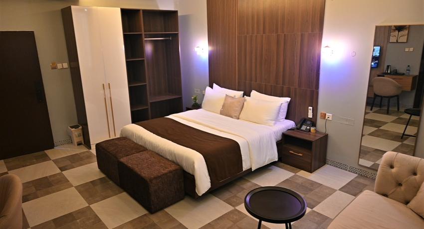 SHAPPHIRE STANDARD 105