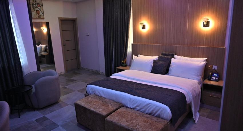 SHAPPHIRE STANDARD 104